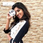 dharshini sudhakar Instagram - A mild but powerful face mask for acne, pimples is here to the rescue from @vilvah_ I use it weekly twice to clean up my skin from dirt, makeup and oilyness 💖. It cools my skin and bones instant brightness... Forever love 😎