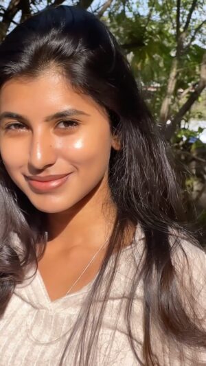 dharshini sudhakar Instagram - Flexing my good hair day ❤️😂