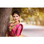 dharshini sudhakar Instagram - நீல விசும்பினிடை நின்முகங் கண்டேன் 💛✨ Makeup, saree draping, hairstyling by @devikabridalmakeovers 📸 : @right_bros_photography