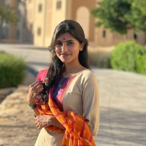 dharshini sudhakar Instagram - Some KambathuPonnu vibes 😘♥️🧿!!!
