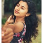 dharshini sudhakar Instagram - Addicted to hayyoda ❤️🧿 EC @sakthii___ 🙏❤️