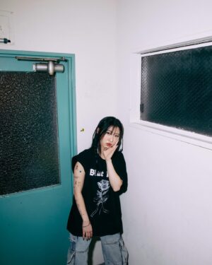 eill Instagram - 🔉🤍NEW GOODS 🤍🔉

タトゥーシールいっぱいつけたらオンナマエヨ
メンズも全然きれるビックTシャツです（＾ν＾）

3.19 Zepp diver city 初売りです！
発券完了したひと〜？🙋🤍