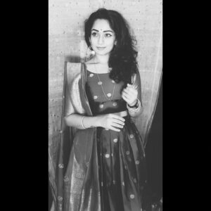 indhu Instagram - My birth date is not just a date to me. Its also my Diaversary. ... I dnt know the date when I was  diagnosed with Type 1 diabetes... Guess the whole family was in shock. So, i celebrate my birthday as my Diaversary too. Soo here's to 27 years living with a dead pancreas and all the issues that come with it. It's been a fun adventurous ride and I refuse to let go of my light.  So here's to another year of ups downs and all the in betweens. Bring it on. 

I'm ready as ready can be. 
Tamasoma Jyothir Gamaya. 

I will always strive to be the light. Enough darkness in this world already. Here's to much love and gratitude to my family, my close buddies and all my well wishers who have in their own ways seen me through. Thankyou all. Positivity, love and light sent to you. 

Let's bring more light into this world. 
Thankyou to the powers above who always made me feel like their child - loved , NVR alone and always protected. 

Live. Laugh. Love. 

🙏🙏💙💙🌼🌼🌼😊😊🤗🤗
