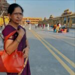 kruttika ravindra Instagram – ಧನ್ಯೋಸ್ಮಿ 🙏🏻♥️ 
•
•
#instagood #love #trip #family #me #mantralayam #india #blessed #goodvibes #video #raghavendraswamy #happy #livelovelaugh #karnataka #kannadathi