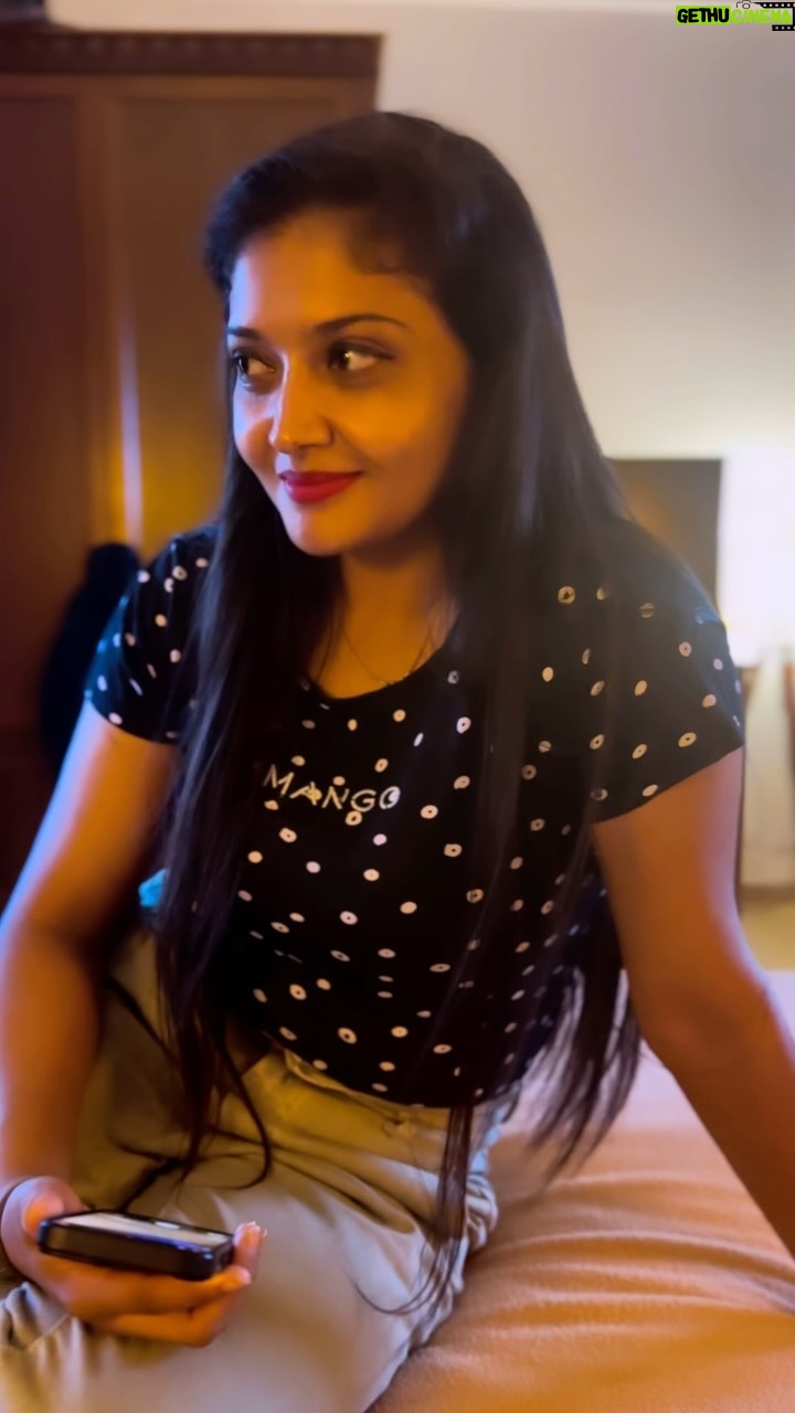 kruttika ravindra Instagram - πβ₯οΈ β’ β’ #kruttikaravindra #reels #reelitfeelit #reelsinstagram #instagood #instagram #likeforlikes #dance #video #happy #beautiful #me #love #life #lifestyle #instalike #viral #trendingreels #bestoftheday #reelsvideos #transformation #kannada #kannadathi #kannadamusically #kannadareels