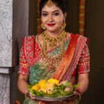 kruttika ravindra Instagram - ಯುಗಾದಿ ಹಬ್ಬದ ಶುಭಾಶಯಗಳು ♥️🤗 Happy Yugadi ♥️🤗 • MUA: @i_am_rajz_ Photography: @chidu.ln_s2dio Costume: @classy_renthouse Jewellery: @mahila_pasand_hanumanthnagar • • #kruttikaravindra #actress #india #karnataka #kannada #love #viral #instagood #instadaily #photography #photooftheday #picoftheday #likeforlikes #happy #makeup #ugadi #festival #indiantraditionalwear #explorepage #me #instagram #bhoomigebandabhagavantha