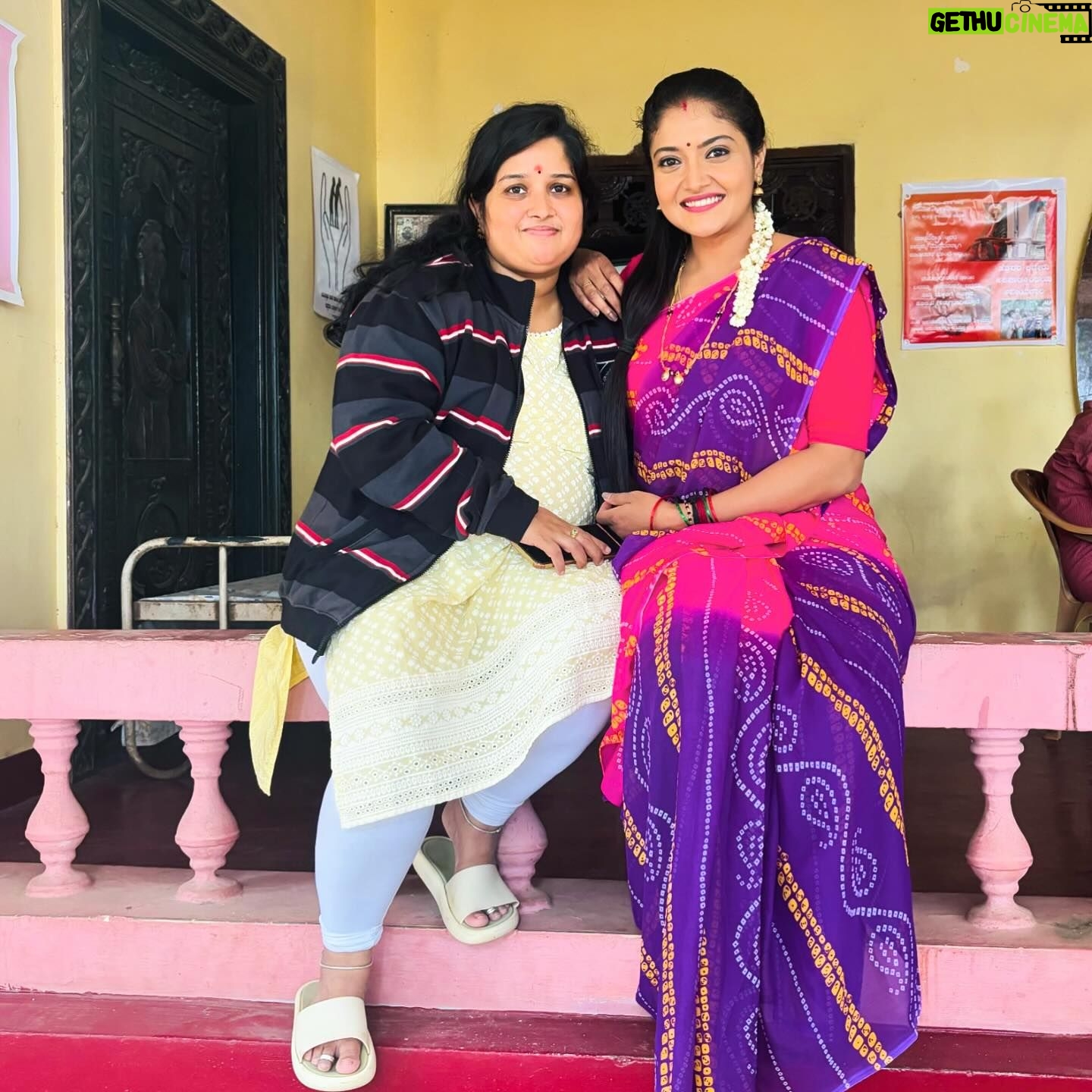 kruttika ravindra Instagram - Happyyy Birthday @premamahartha25 ♥️ • • #kruttikaravindra #actress #india #instagood #birthday #instagram #love #lifestyle #happy #friends