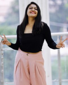 kruttika ravindra Instagram - Never forget to smile.. You are precious.. ♥️ • • #kruttikaravindra #actress #india #love #smile #laugh #instagram #instadaily #music #karnataka #kannadathi #kannadamusically #viral #photography #photooftheday #likeforlikes