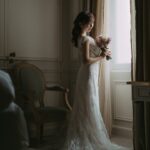 mako Instagram - ずっと行ってみたかった場所で 一生の思い出ができました… 写真も素敵に撮っていただき感謝です💐 みゆさんありがとうございました！ @miyu11x ドレスは急ピッチで探したんですけど 見た瞬間ときめいてこれに決めました🪷 🪡dress @juno_weddingdress @juno_ebisu 🪡earring @stellarhollywood