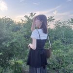 mako Instagram - 暑かったね今日は…でもやっとブルムンの SSを着れる気温になってきたから嬉しいです! adidasの靴、本当はサンバ狙ってたんだけどスペツィアルのこの色味にときめいてしまって今日届いた瞬間にすぐおろした🪡☀︎空の色とリンクした瞬間