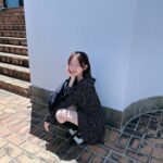 mako Instagram - Golden Weekのお出かけコーデ👜 最近パリに纏わる映画を見ていたので そこからインスパイアをうけていつものコーデに Amazonで頼んだアイテムをとりいれました🌼 ミニ丈のロンパースが春らしさ感じれてお気に入りです😽 #PR #amazonfashion #amazonで発見 #アマゾン #DelightandInspire