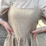 mako Instagram - ブルムン新作item 🌕 24 SS 🪡 01 peplum camisole setup black ・beige インナー次第で1年中使えるペプラムキャミセット作りました！ キャミソールはウエストに太めの切替えを入れて ウエスト位置を高く見せてくれる＆腰回りカバーで スタイルアップ効果◎なシルエットに。 バックスタイルのリボンにときめき要素詰めました🎀 セットでももちろん、！ 別々でも使えるので色んな合わせが出来るかと思います~🪄︎︎ どちらの色もおすすめです……選べないっっ
