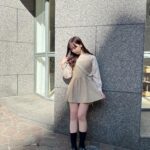 mako Instagram - ブルムン新作item 🌕 24 SS 🪡 01 peplum camisole setup black ・beige インナー次第で1年中使えるペプラムキャミセット作りました！ キャミソールはウエストに太めの切替えを入れて ウエスト位置を高く見せてくれる＆腰回りカバーで スタイルアップ効果◎なシルエットに。 バックスタイルのリボンにときめき要素詰めました🎀 セットでももちろん、！ 別々でも使えるので色んな合わせが出来るかと思います~🪄︎︎ どちらの色もおすすめです……選べないっっ