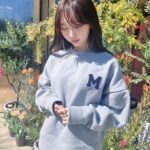 mako Instagram - 最近の春コーデ🌸 スウェット、鞄、靴はAmazon︎︎︎︎✔︎︎︎︎´- どれも春らしさ感じれてお気に入りのアイテム。 新生活始まった方もいますかね〜 シーズンで必要なアイテムも Amazonで、なんでも揃っちゃいます👜 #PR #amazonfashion #amazonで発見 #アマゾン