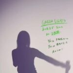 milet Instagram - 3月の #miletの日 です。301！ 3/6でデビュー5周年を迎えます。 そんな5周年の記念ライヴ“GREEN LIGHTS”も初日がもう2週間後に。 今まで見せたことないmiletを見せたくて、生身の自分と日々向き合っています。 楽しみにしててね！ 3/15、16大阪城ホール 3/19、20横浜アリーナ あとすこし。まってて🕊️