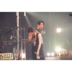 milet Instagram - #milet_5AM TOUR@広島 私の心がすごくオープンで、みんなのあたたかさをダイレクトに受け入れられて、そしたら、なんだか泣けちゃいました。自分でもびっくり…。ややホームなだけある。 受け入れてくれてありがとう。心の友よ。 揚げもみじ饅頭ゲットできるかな🍁 明日は岡山〜🍑 #milet