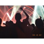 milet Instagram - #milet_5AM TOUR@ 初・高知ー！ 幸せ！いまでも笑顔が止まらない！ 本当にきてよかった。 5AMツアーでの初卸し曲もやっちゃった、上がったね〜！脂のってました。 堀くんお誕生日おめでとう🥁 素敵な場所だ。高知。四国。 愛をありがとう！また会おうね♡♡ #milet