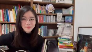 milet Instagram - 最終話が放送されて、言葉がでなくて、歌いました。
この作品と、全力を注ぐスタッフのみなさんに愛を込めて。たくさんのフリーレンファンの方たちと「Anytime Anywhere」で旅をすることができて幸せでした。
こんなにも大切な思い出になった🕊️
いつでも振り返るね。
本当に、本当に、ありがとうございました。

約束なんてなくても
孤独に迷う日々でも
こんなに胸が痛いのは
あなたといた証かな
絶対なんてなくても
いつでも届いているから
その涙だって大丈夫
きっと夜が明けるよ

#フリーレン #frieren  #milet_AnytimeAnywhere 🍃
#milet