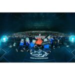 milet Instagram - 『MAN WITH A MISSION World Tour 2023 ~WOLVES ON PARADE~』 ラスト2日間に呼んでいただき「絆ノ奇跡」「コイコガレ」がやっとライヴで完成しました🐺👩🏻♡ 強くて無敵なbrothers、めちゃくちゃかっこよかったです。一緒に吠えられて私も無敵の生命体になれたきもちです。 優しいニンゲンドモのみなさんもありがとうございました！ ツアー完走、おつかれさまでした🚀 Photo by @imdaisukesakai #MWAM_WORLDTOUR #MWAM #milet #MWAM_milet