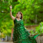 neerasethudas Instagram - ആരാധകരെ ശാന്തരാകുവിൻ 🤪🥳 #kerala #mallugram #treding #model #phottooftheday #streetphotography #reelkarofeelkaro
