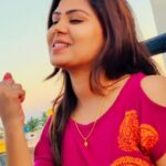 preetha reddy Instagram - Enaku matum April 1 ha 😏 #postoftheday#westernlifestyle#moderngirl#funny#trending#reelsoftheday #loveyourself #actresslife #acting #trending #casual #photoshoot #exploremore#lovelife#vijaytelevisionserials