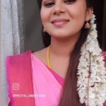 preetha reddy Instagram - 💗💗💗 loveyourself #love #serialshooters #serialtime #shooting #selflove #suntv #loveyourself#positivity #candid #laughing #dailyreels#siragadikaasai #traditional#trendingreels