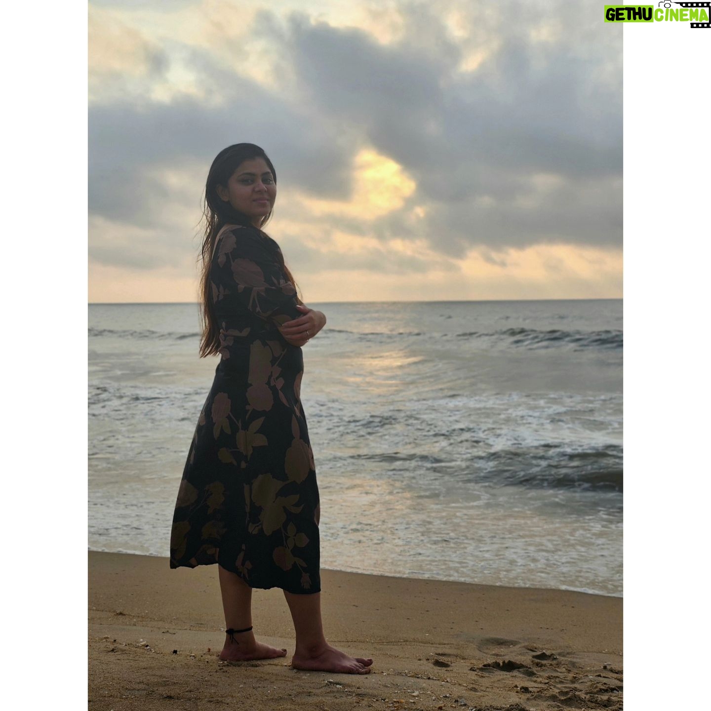 preetha reddy - 21K Likes - "Finding beauty in the simple things."
#beachvibes #livealone #lovelife #loveyourself #goodvibes #positivevibes #friends #acting #photooftheday #shruthi #vijaytelevison