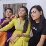preetha reddy Instagram - Heyheyheyyyy😂😂😂 @preetha_janarthanan @ramyanivas . . . #friendship #frnds #fun #comedy #funny #suntv #zee #serial #bff #together #family #instagram #instareels