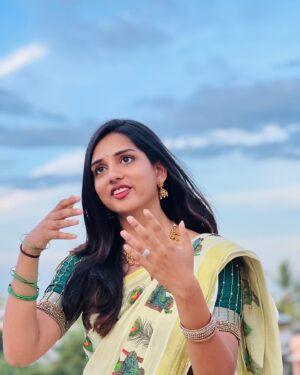 sai Dhanya Instagram - Some onam vibes 

#keralasaree #kerala #onam #biggboss #saree #traditional