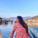 sree priya Instagram - K A S H M I R 🤍🩷 📍 Dal lake #kashmirtourism #travelphotography #travelgram