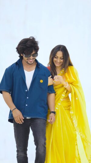 sree priya Instagram - #kaadhalkurise with @mehaboobdilse 🫶

release  aeina roju nunchi HUM chesthune vuna song ni 😍 lyrics & visuals aeithe next level 🔥 cngrtsss to whole team of #kaadhalkurise 

u cutiessss are damn beautifulllll @mehaboobdilse @sri_satya_ ♥️

Antha cold temperature lo ela chesaru saami miru asalu 👏 i can see all ua hardwrk 🫡 

Go watch the full song in @mehaboobdilse yt channel .. you guys vl love it for sure 🥰