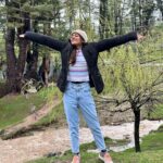 sree priya Instagram – 🤍✨

Song asalu mind lo nunchi povatle mehuuuu @mehaboobdilse 🫶