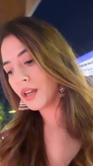 upma Sharma Instagram - Tune jo jo kiya sab Bataye gai💔

#upmasharma #upmasharmaofficial #sadsongs #sadpunjabi #heartbroken
