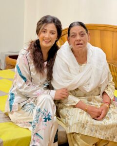 upma Sharma Most Liked Photos and Posts