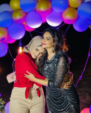 vaishnavi naaiyak Instagram - Happy birthday, Vaishu! 🎉 From being flatmates to becoming the most important people in each other's lives, you've grown to mean so much to me. 

You know I really really love from my heart ❤️ 
.
.
.
.
.
.
.
#reels #explore #birthday #viral #pudhuvasantham #suntv #suntvserial #ethirneechal #ethirneechalsuntv #tamiltrending #birthdaygirl