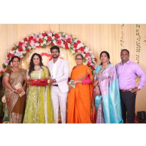 vj Santhiya Instagram - 🥰🫂🫂🫂 unconditional love 

#smilemore #avalsanthiya #anbeyshivam #liveurlife #santhiyamarriage #spreadlove #tamilserial