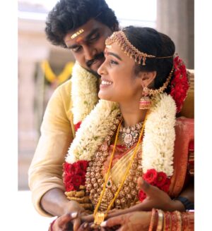 vj Santhiya Instagram - உனது அன்பால் சிறை கைதி ஆனேனடி….❤️❤️❤️ @aval_santhiya 🫂🥰