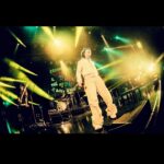 yama Instagram - WHAT'S THE ROCK TOUR vol.1 @ Zepp DiverCity NovelCoreさんとツーマン。 OPトークで「ボーダーレスに音楽を楽しもう」と言ってくれたおかげで、終始あたたかい空間でした。互いに紡ぐ音に違いはあれど境目はなく楽しめたライブ。 感謝です。 #WHATSTHEROCK_TOUR Photo by @yamada_mphoto