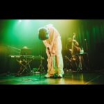 yama Instagram - yama acoustic live tour 2023 「夜と閃き」 2023.05.12 GORILLA HALL OSAKAにて 最終日。 凝縮されていく音と こぼれ出る言葉は しみるようにとけていった 見上げた景色は 確かに閃いていた。 短いツアーだったけれど 沢山の愛情を頂きました ありがとう。 また会おう photo by @yamada_mphoto #夜と閃き #yama