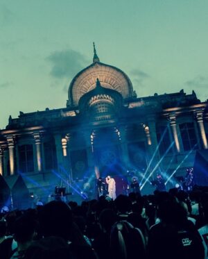 yama Instagram - 昨日はTOKYO CHEMISTRY
築地本願寺にてacoustic編成のライブでした。和洋どちらも感じられるデザインで興味深かったですが、調べてみるとインド洋式らしいですね。階段降りるの緊張しました。貴重な機会に感謝です