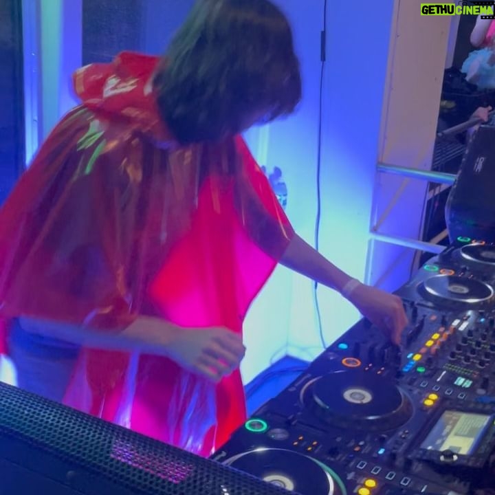 A. G. Cook - 7.3K Likes - 3 @pcmus nights in NY with @sksksks_bk & @wearebraindead 💙 A mix of the newest & most nostalgic tracks from Life Sim, POBBLES & DJ Warlord 🎨 Thanks so much to everyone involved & everyone who turned up 🏁 Was great to hang at the Personal Computer Market, and we still have some very special stuff lined up for Bronze, Silver & Pop Crypt 🗝 Impossible to recap but these were some of my fav nights with some of the best & most buoyant sets I’ve ever witnessed 🗽 Special thanks to @andrewmishko @tomckpearce @thelimitdoesnotexist the entire team ⛵️ Pics by Nikolasi Saafi @kidbrwn