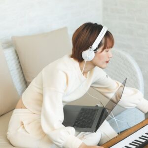 AAAMYYY Instagram - plug  にてTAHORNG  Oripia 88をレビューしました🎹

#TAHORNG #ORIPIA