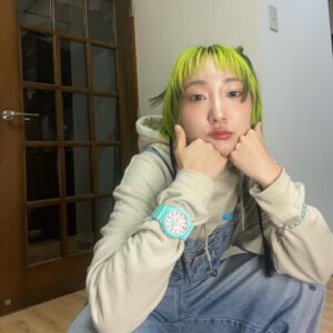 AKKOGORILLA Instagram - かわいいかわいいみどり🐲！
@gshock_jp 🟢🟢🟢🐉✨
#PR #g_shock