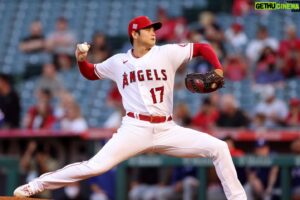 AKLO Instagram - Congratulations on winning the 2021 AL MVP award🎉🎉🎉
大谷選手の活躍に何度も元気をもらいました。感謝でいっぱいです。おめでとうございます！👑