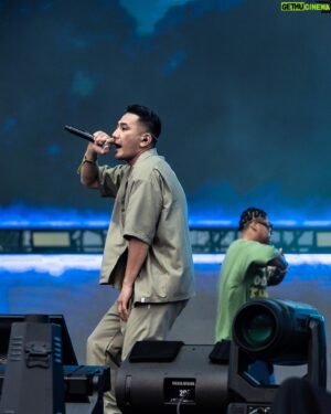 AKLO Instagram - Rolling Loud Thailand ☀️
@sorry_wavy ‘s show was 🔥🔥🔥🔥🔥
Thank you for letting me be part of it!! 

📷: @uran_sakaguchi