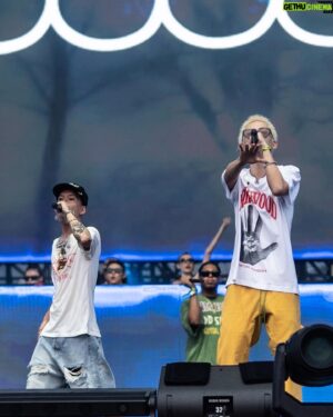 AKLO Instagram - Rolling Loud Thailand ☀️
@sorry_wavy ‘s show was 🔥🔥🔥🔥🔥
Thank you for letting me be part of it!! 

📷: @uran_sakaguchi