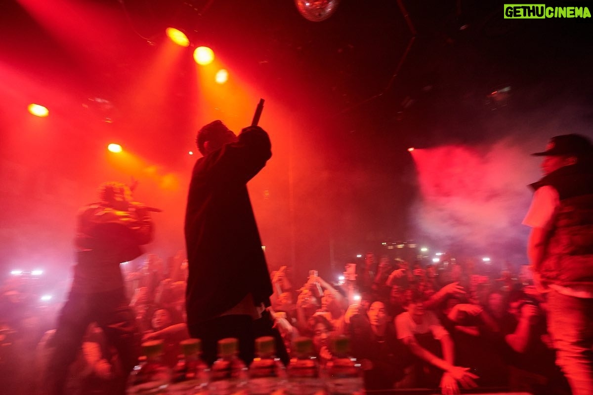 AKLO - 3.3K Likes - The other night at @clubharlem
みんなぶち上がった!最高。
LEGACY