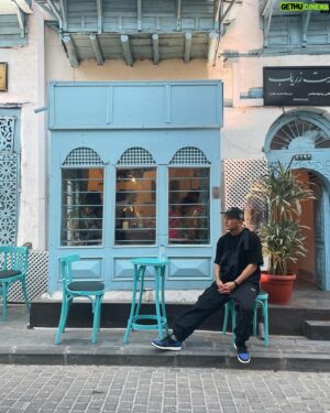AKLO Instagram - Jeddah,Saudi Arabia🤝
🌏
スーパーで水を買おうとレジに並んでたら、前に並んでた人が話しかけてきて、俺が買う物が少ないからって順番を譲ってくれた。
優しさっていいなって
ありがとうJeddah