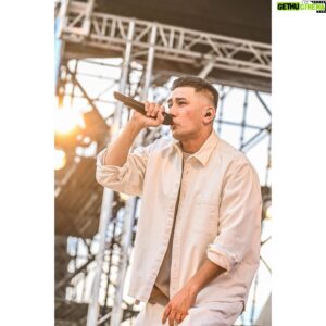 AKLO Instagram - Music Circusの写真📷🏝
ビーチでライブは開放感あって最高だな。
また会おう！
🙌🙌🙌🙌
@music_circus