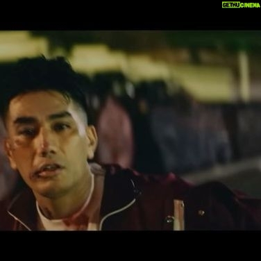 AKLO - 5.3K Likes - MV見てくれたかな?
今回の曲「LOSER」は最近自分が「フリースタイルティーチャー」や「ラップスタア誕生」で審査員として審査する中で思う事があって作った曲です。自分はオーディションやバトルで結果を残せなかった人間なのでバトルで負けたりオーディションとかで落ちた人にエールを送りたいと思って作りました。
そっからでも上がれる。大丈夫。
良かったら聴いて下さい。